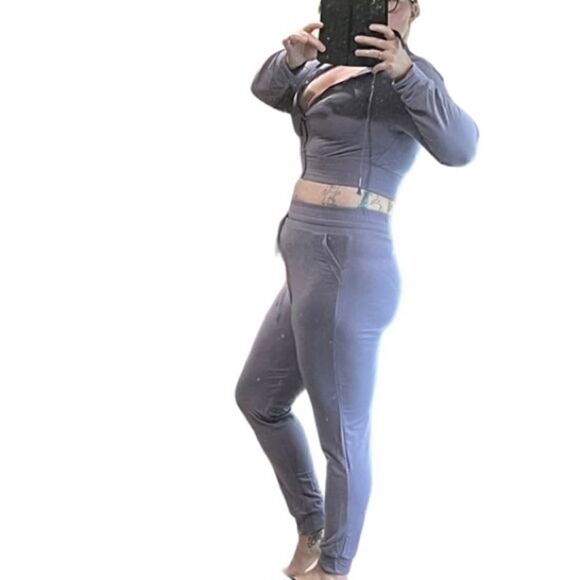 119. Light Olive Crop Top Zip Hoodie & Joggers with Drawstring and Pockets Set - Picture 2 of 3